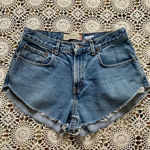 Vintage Levi’s 569 cutoffs shorts
